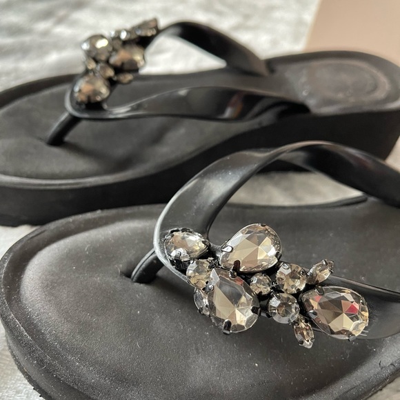 BCBGeneration Flip Flops with Bling in Black Opaque Jelly. NWT - Picture 4 of 6